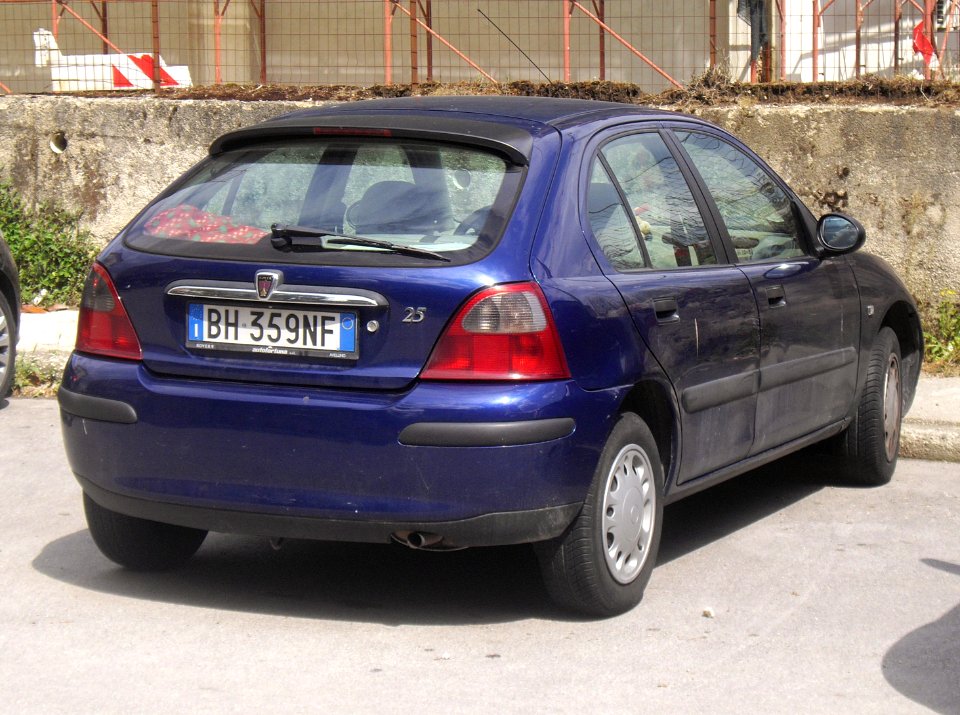 Rover 25 5-door rear view