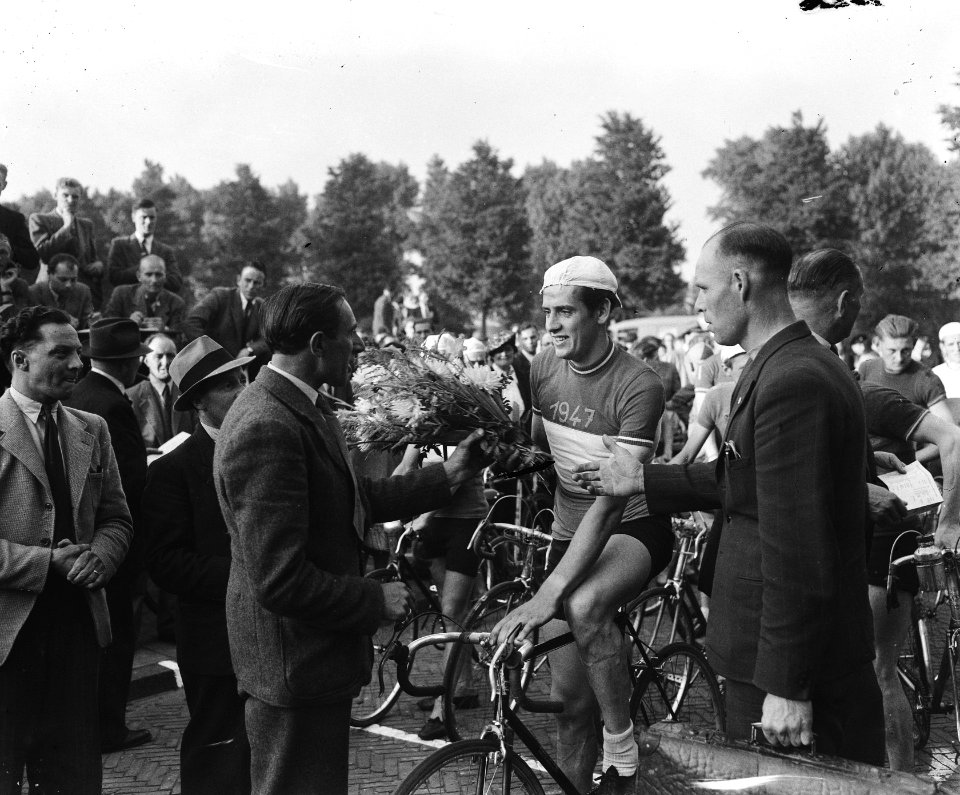 Ronde van Amsterdam, Bestanddeelnr 902-2357