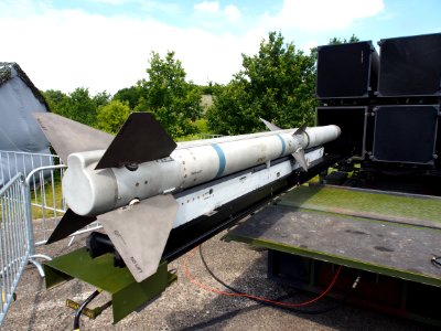 Royal Netherlands Army CATM-120B Surface to Air portable launch unit, pic4