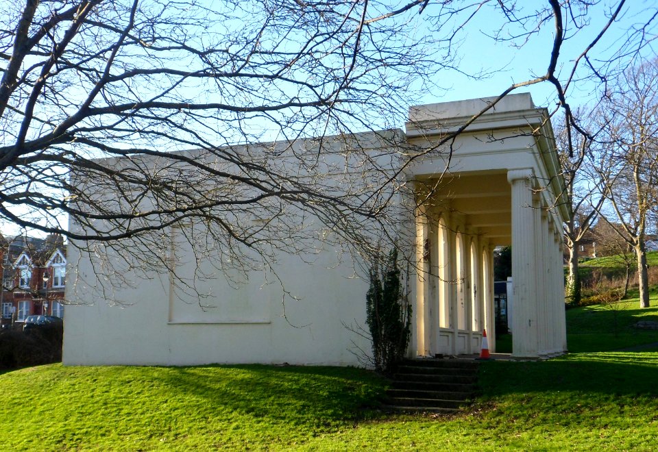 Royal Spa, Queen's Park, Brighton (NHLE Code 1380699) (January 2014) (1)