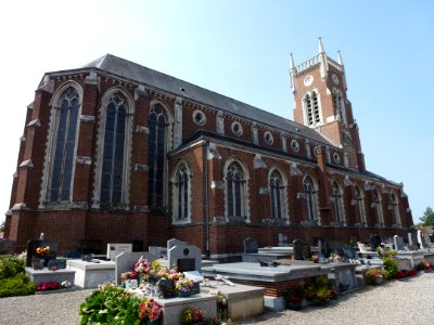 Roquetoire (Pas-de-Calais, Fr) église Saint Michel coté nord photo