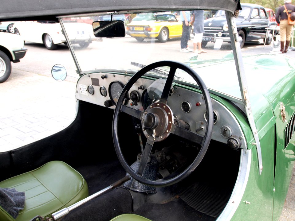 Rover 12 Tourer (1936) pic4