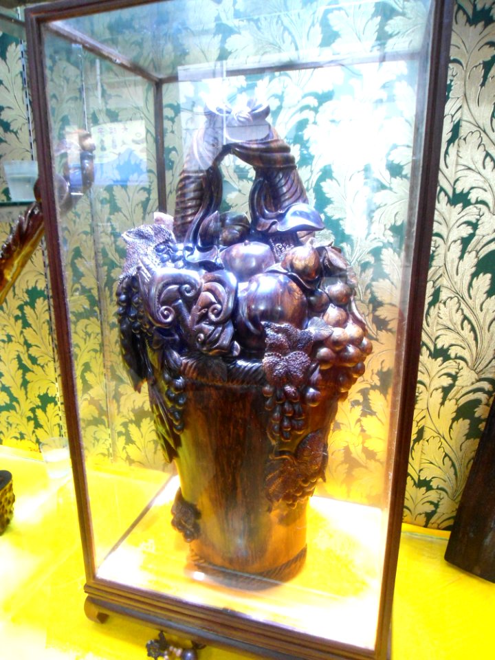 Root carving in Haikou - 07 photo