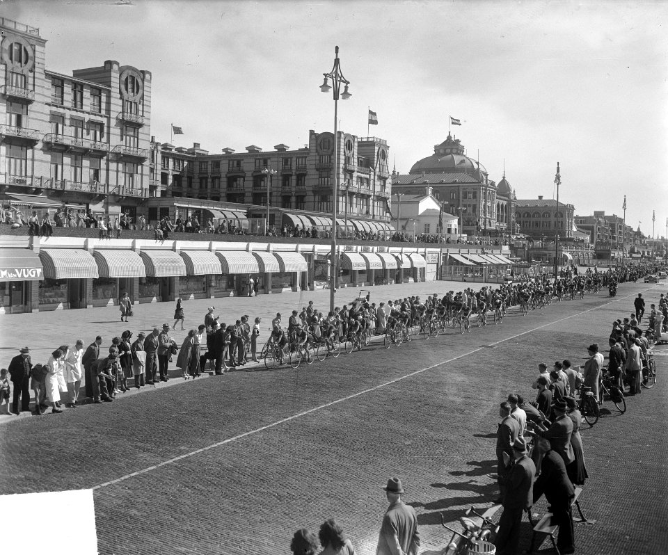 Ronde van Nederland , Boulevard Scheveningen, Bestanddeelnr 903-9966