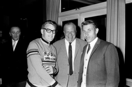 Ronde van Nederland, Jan Janssen ontmoet Jacques Anquet in Motel te Amsterdam, i, Bestanddeelnr 917-7541