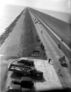 Ronde van Nederland. Gekromde ruggen karavaan, Bestanddeelnr 902-7060