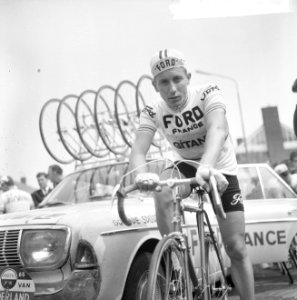 Ronde van Nederland, start te Amstelveen, Jacques Anquet (kop), Bestanddeelnr 917-7571