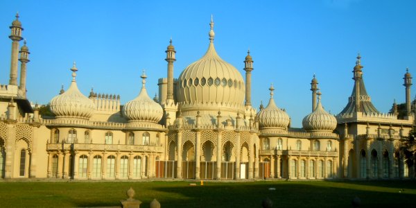 Royal Pavilion, Brighton (NHLE Code 1380680) (September 2016, seen from Pavilion Parade) (1)