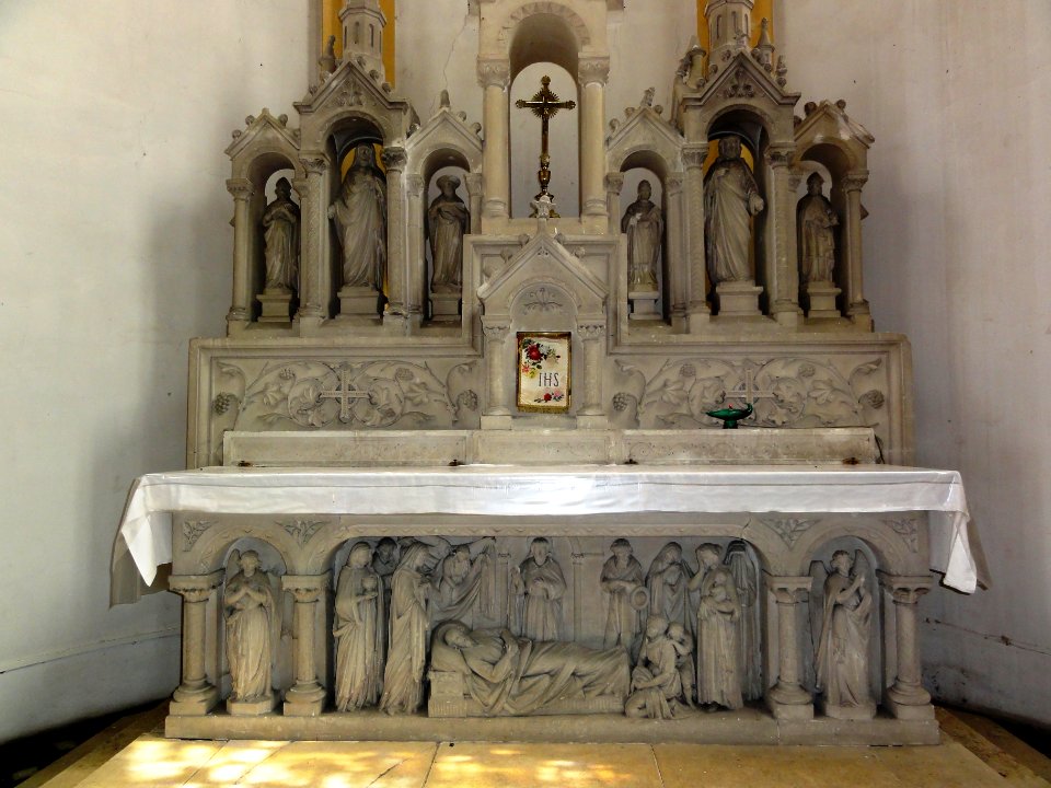 Romeries (Nord, Fr) église, autel