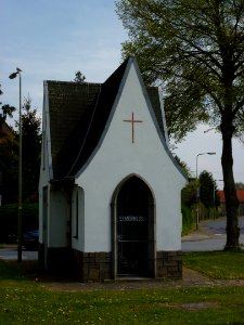 Roosteren (Echt-Susteren) St.Antoniuskapel bij kerk RM