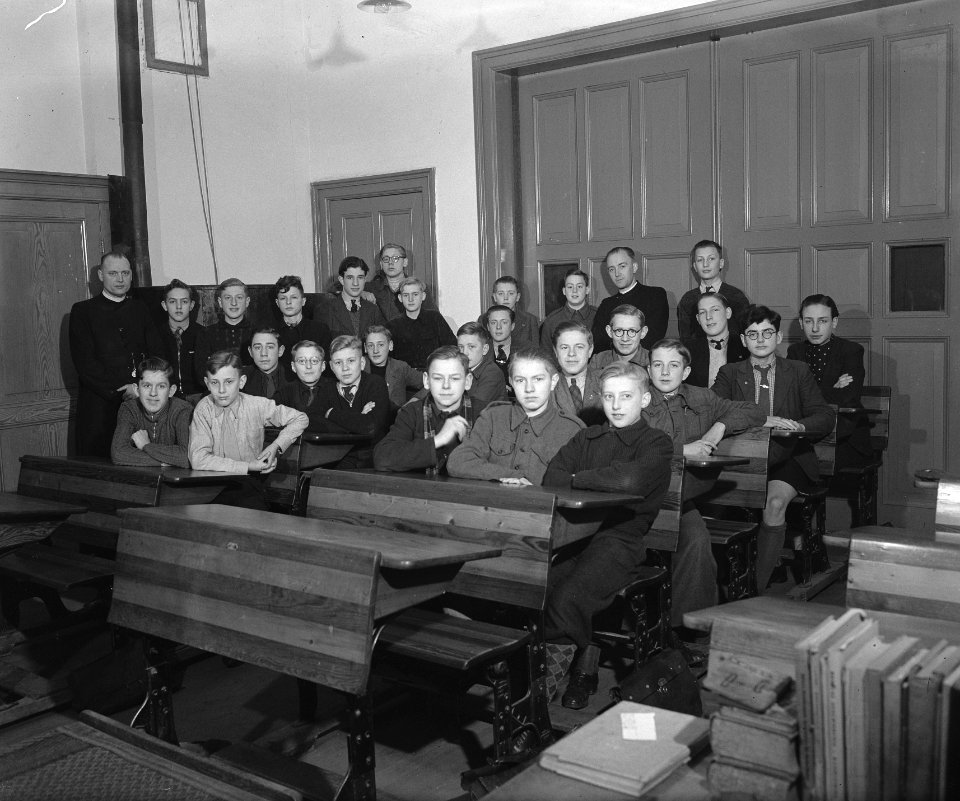 Rooms-Katholieke school Saint Louis ULO-MULO aan de Spuistraat 239, Bestanddeelnr 901-5697
