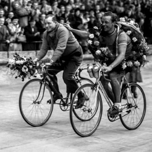 Ronde van Nederland. Ererondje Goldschmidt, Anefo Snikkers (cropped)