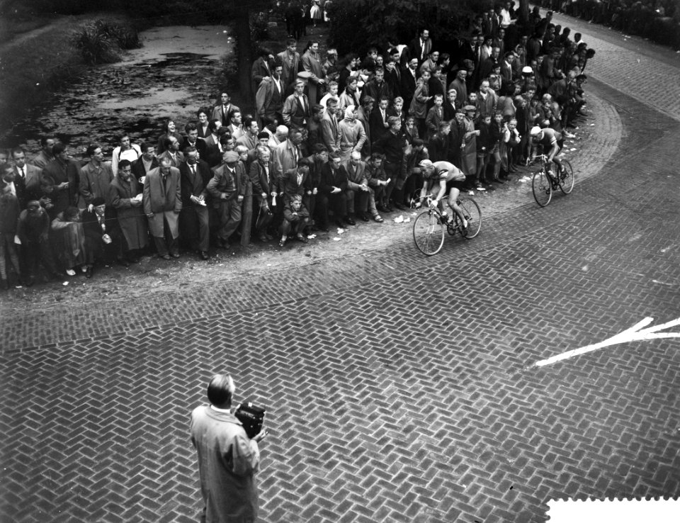 Ronde van Chaam voor profs en onafhankelijken, Leo Van de Pluym en Joop Van de P, Bestanddeelnr 910-5704