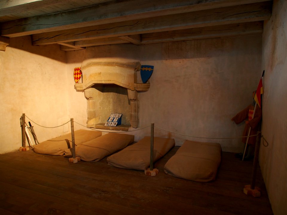 Room at the donjon of the Château de Bazoges-en-Pareds, pic7