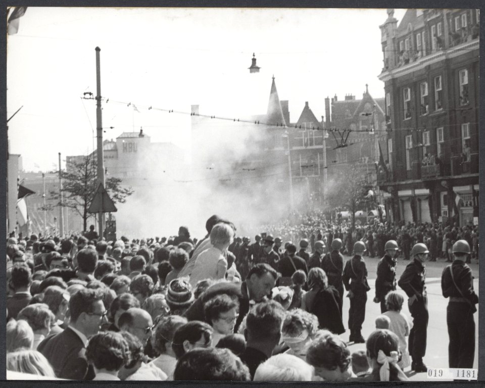 Rookbommen, Bestanddeelnr 019-1181