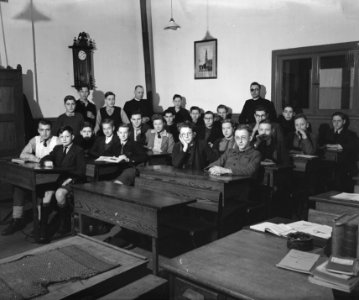 Rooms-Katholieke school Saint Louis ULO-MULO aan de Spuistraat 239, Bestanddeelnr 901-5700