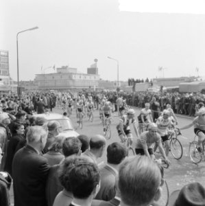 Ronde van Nederland, start te Amstelveen, overzicht start, Bestanddeelnr 917-7564