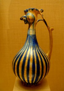 Rooster-headed ewer, Iran, Kashan, 1200s AD, stonepaste, molded and applied decoration, underglaze painted, 19.68.2 - Metropolitan Museum of Art - New York City - DSC07190