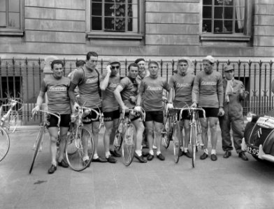 Ronde van Nederland , renners bij start, Italie, Bestanddeelnr 907-0904