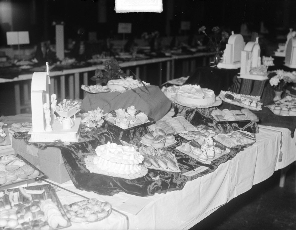 Roomskatholieke banketbakkersvakschool tentoonstelling Amsterdam, Bestanddeelnr 904-0378