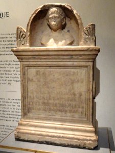 Roman funerary altar for a boy, end of 1st century AD - Royal Ontario Museum - DSC09770