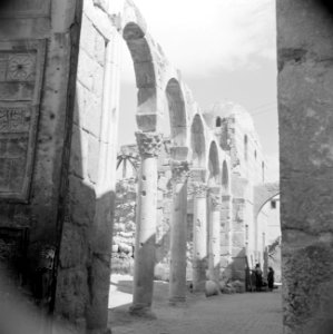 Romeinse zuilen en bogen, Bestanddeelnr 255-5912