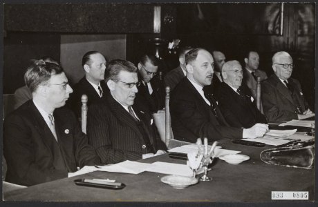 Ronde Tafel Conferentie in Den Haag, Bestanddeelnr 093-0805