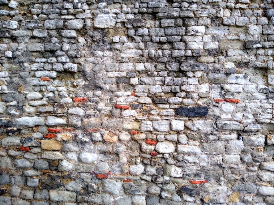 Roman Wall at Tower Hill 3
