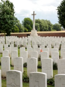 Romeries Communal Cemetery Extension CWGC (Nord, Fr) (2)-2-2