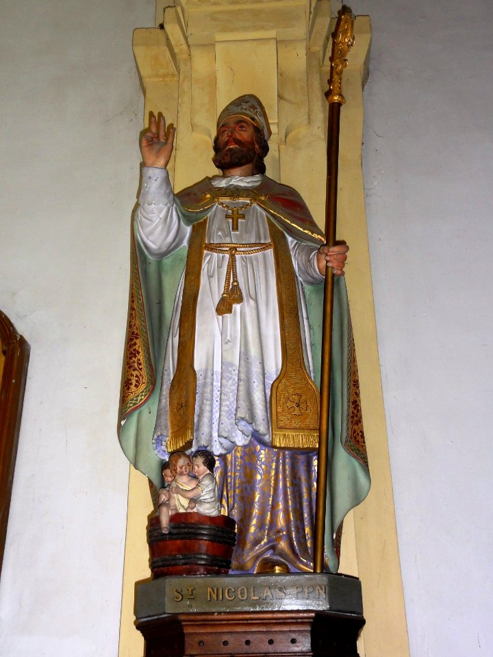 Romeries (Nord, Fr) église, statue St.Nicolas
