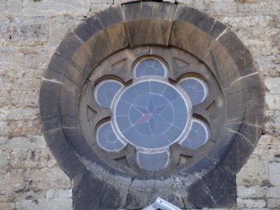 Rosettenfenster 1 in der Kirche in Reisdorf