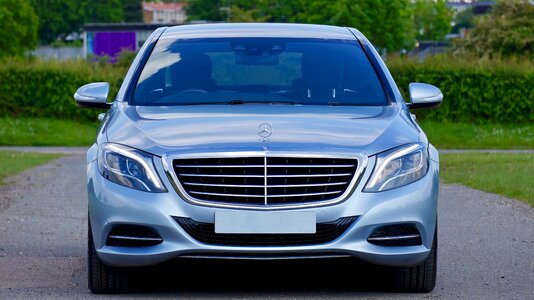 Transport automotive luxury