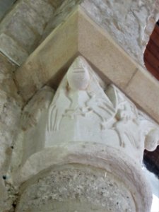 Romanesque capital, St Nicholas, Bramber 04