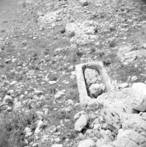 Romeinse waterbak langs de weg van Bethlehem naar Hebron, Bestanddeelnr 255-5504