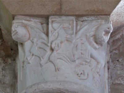 Romanesque capital, St Nicholas, Bramber 02