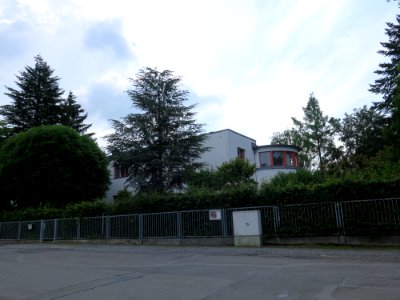 Roschützer Straße 10