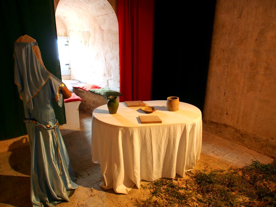 Room at the donjon of the Château de Bazoges-en-Pareds, pic1