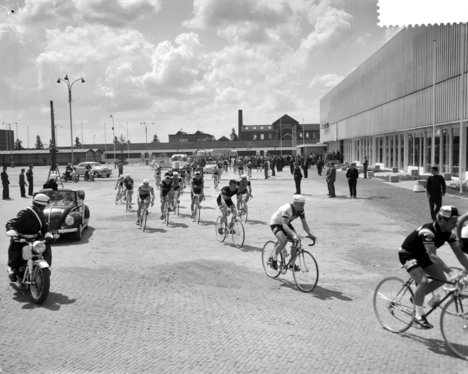 Ronde van Nederland in Utrecht begonnen, Bestanddeelnr 912-4832