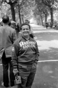 Ronde van Nederland 1960. Finish tweede etappe Heerenveen Assen, Willy Alberti …, Bestanddeelnr 911-2421