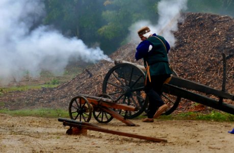 Roscheiderhof Lebende Geschichte Spaetmittelalter Kanonendonner H2