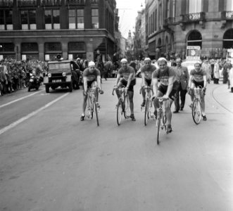Ronde van Nederland v.l.n.r. Dekkers Voorting Faanhof Breenen Wagtmans Van Est, Bestanddeelnr 905-1440