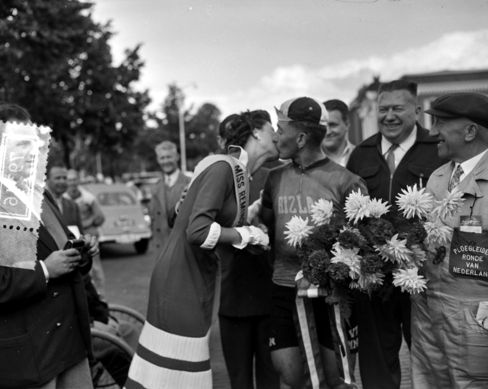 Ronde van Nederland tweede dag, Bestanddeelnr 907-9346