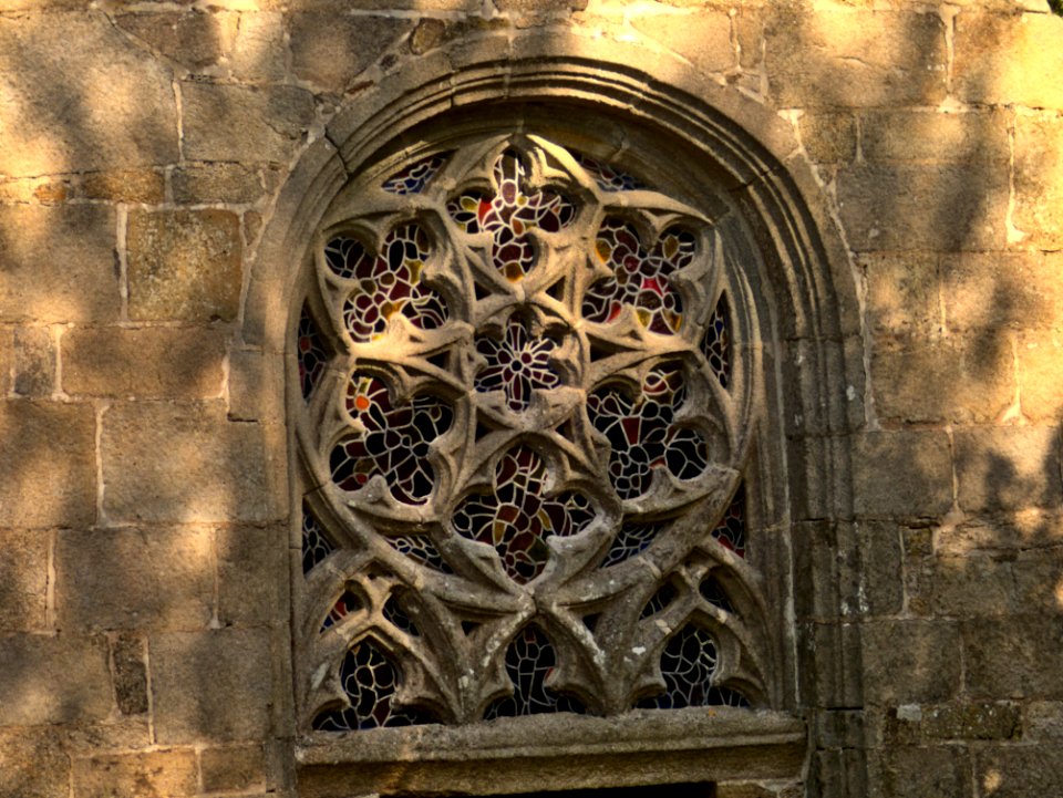 Rosace de la chapelle de Troménec