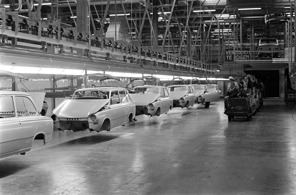 Rondgang door de fabriek, Bestanddeelnr 921-4706