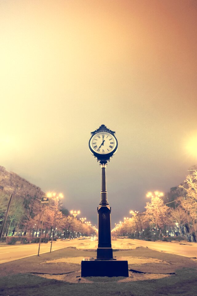 Time clock minute hour