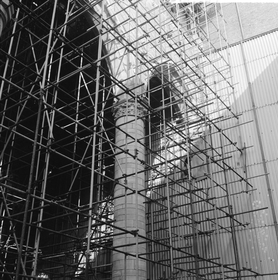 Restauratie St. Laurenskerk te Rotterdam, gerestaureerd zuidzijde middenschip, Bestanddeelnr 917-5098