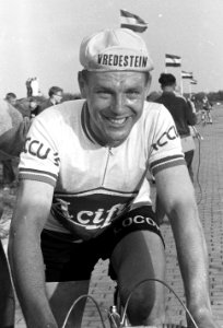 Ronde van Nederland Eerste etappe Amsterdam Heerenveen Winnaar Roger Baens, Bestanddeelnr 911-2401