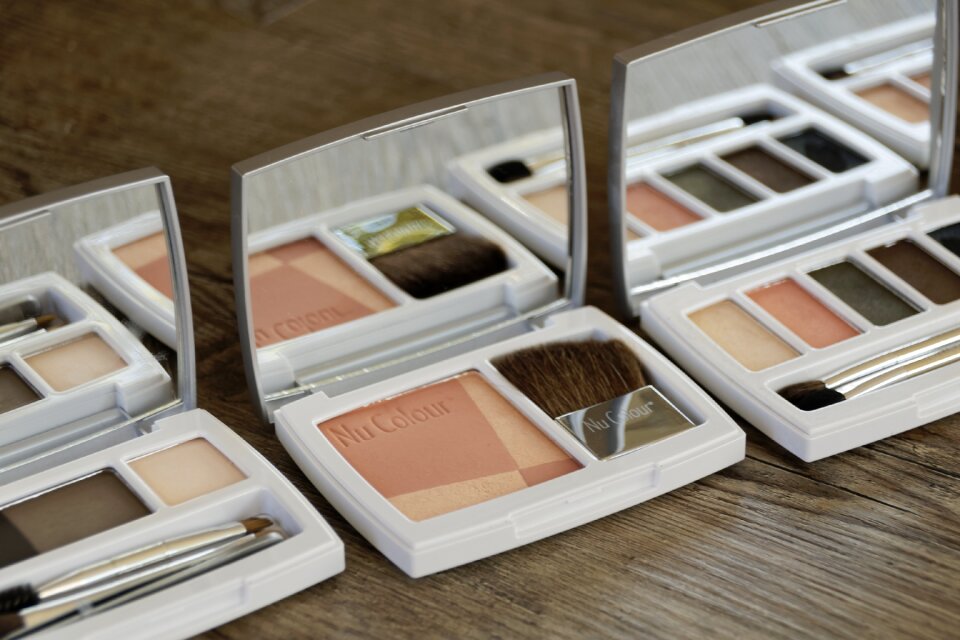Beauty color eye shadow
