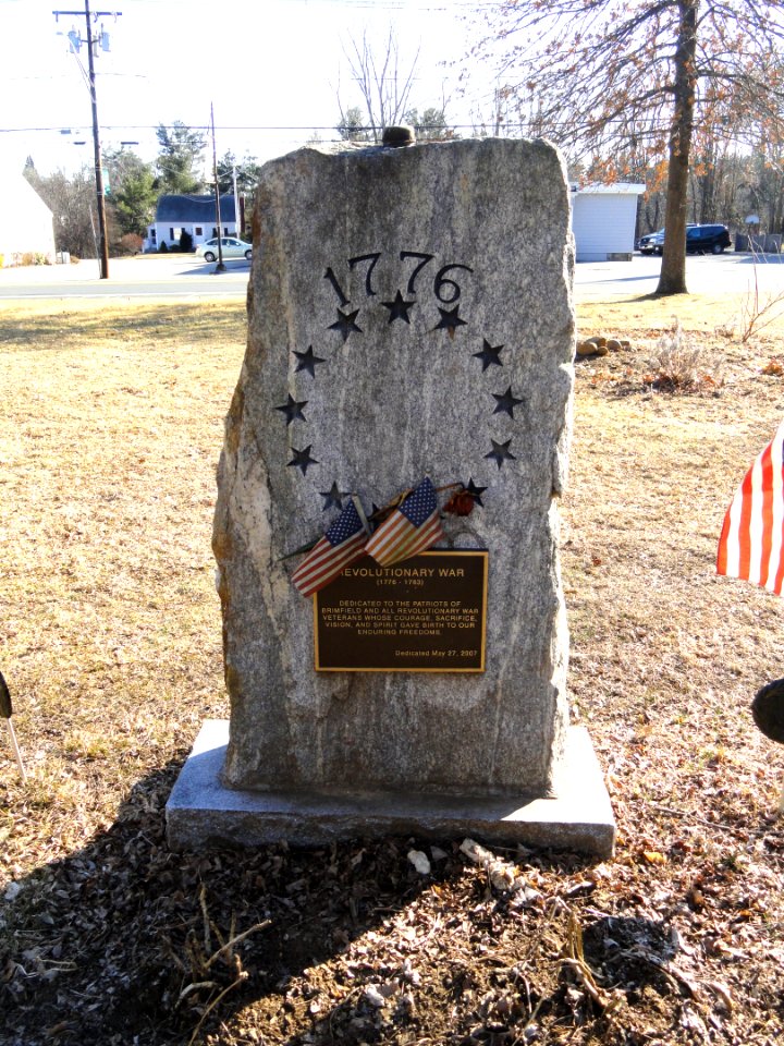 Revolutionary War Memorial - Brimfield, MA - DSC04645