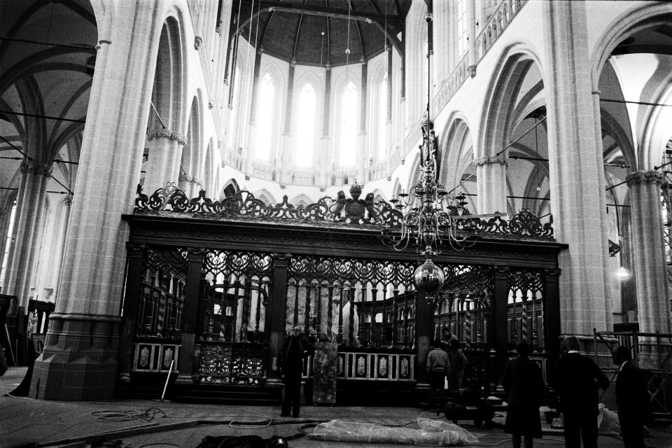 Restauratie Nieuwe Kerk in Amsterdam interieur en bronzen koorhek, Bestanddeelnr 930-6586